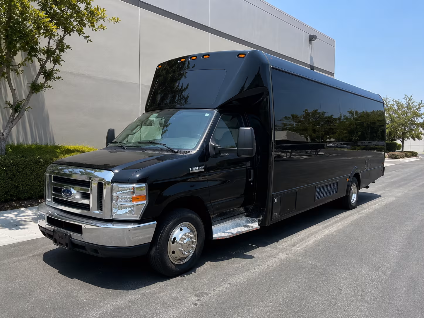 corporate party bus rental