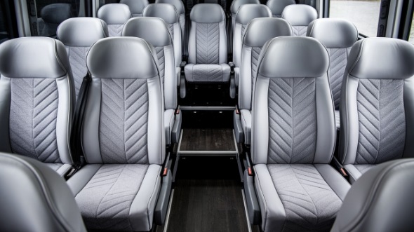 15 passenger minibus interior amarillo
