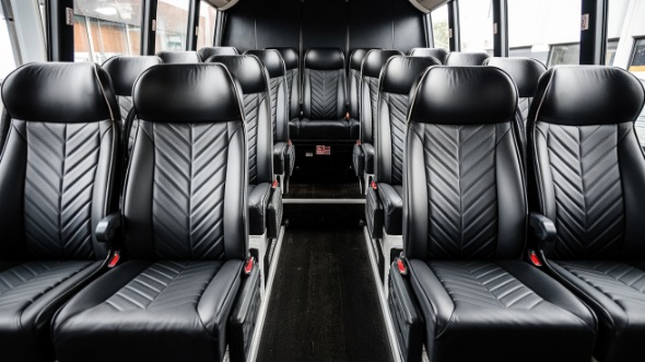 25 passenger minibus rental amarillo