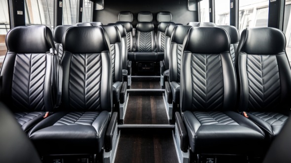 28 passenger minibus rental amarillo